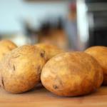 Is it healthy to eat potatoes?