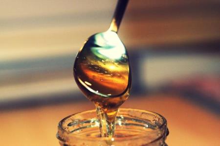 How much honey can we eat in a day?