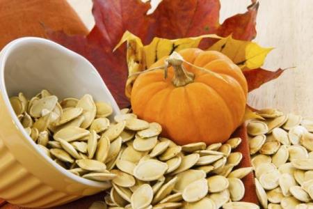 3 reasons why pumpkin seeds are an excellent snack