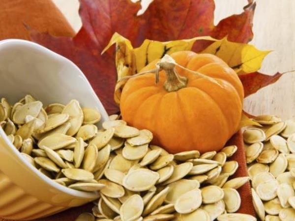 3 reasons why pumpkin seeds are an excellent snack