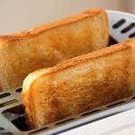 Why burnt toast in the morning is not the best idea