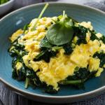 Why should spinach and eggs always be eaten together?