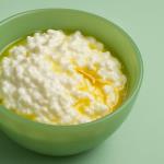 Miraculous diet: flaxseed oil and cottage cheese