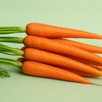 10 reasons why you should eat more carrots