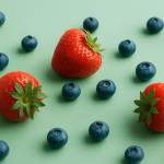 A handful of berries a day: 7 reasons why strawberries and blueberries are among the strongest allies for your health