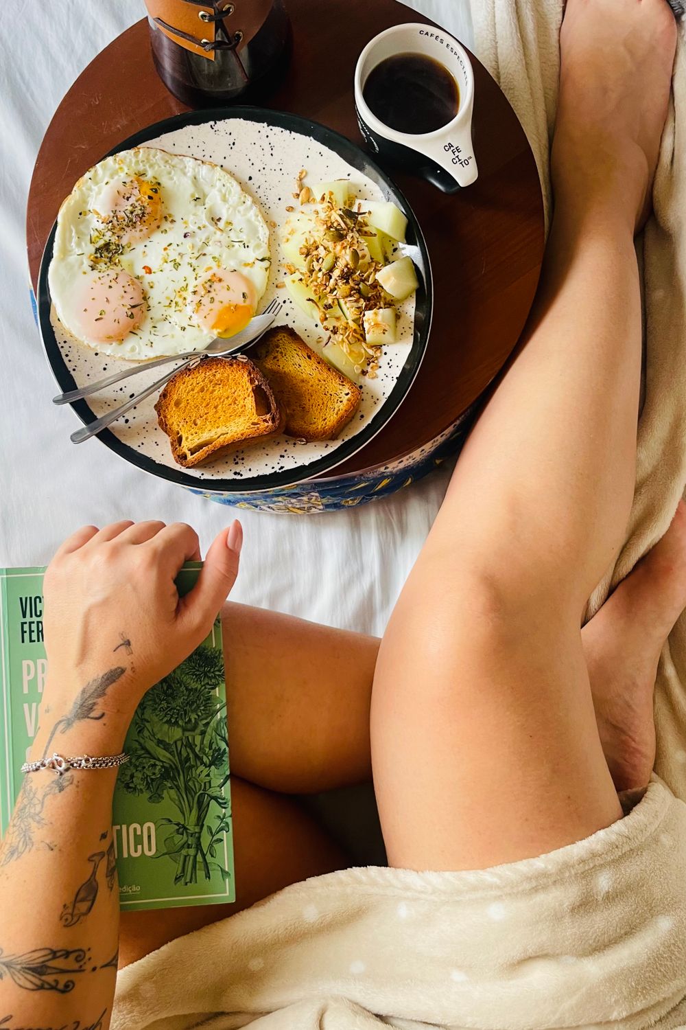 This Three-Ingredient Kitchen Scrub for Stretch Marks Is Going Viral — Here's What It Can Really Do<