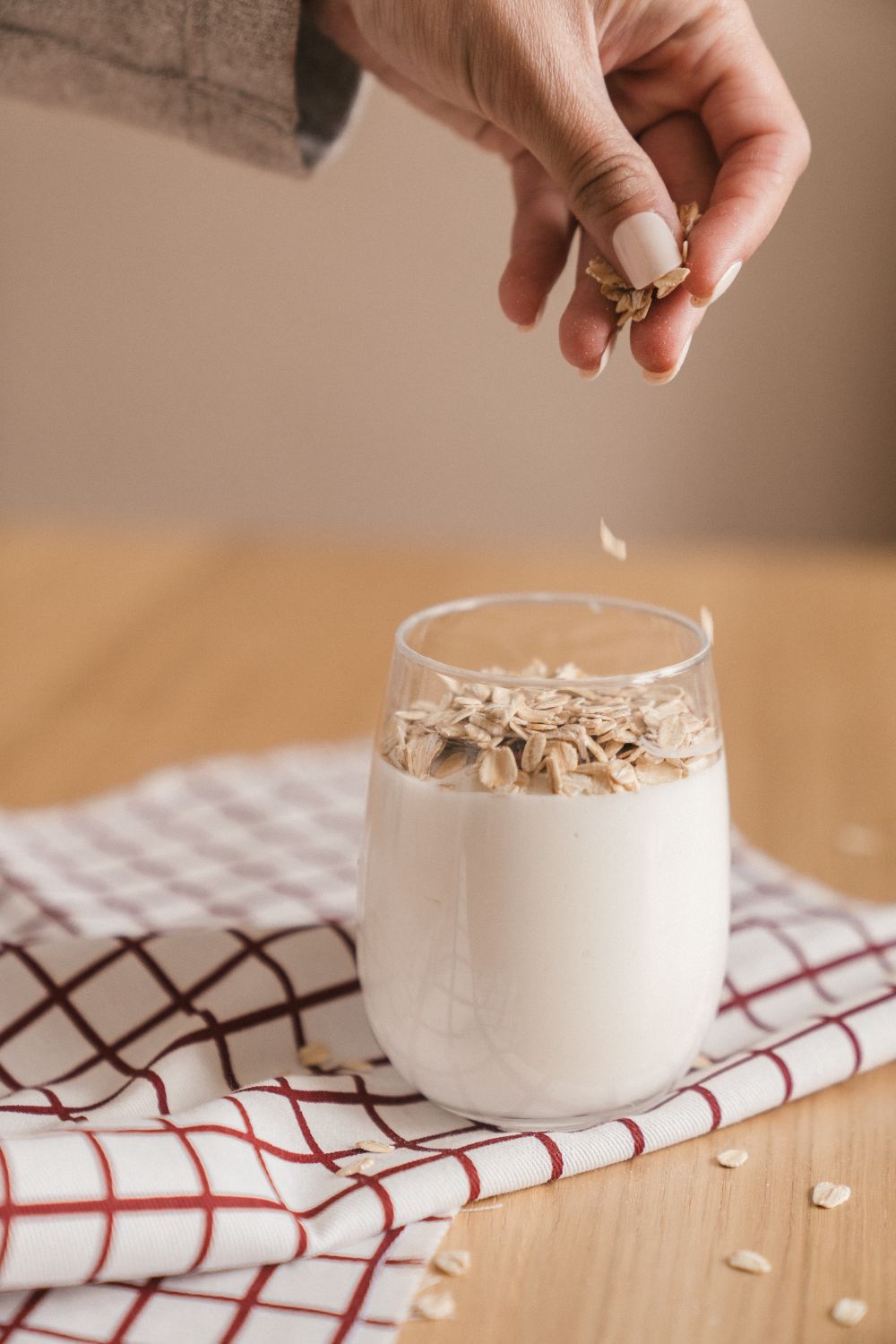 Kefir and Flaxseed: The Old-Fashioned Morning Habit People Keep Coming Back To