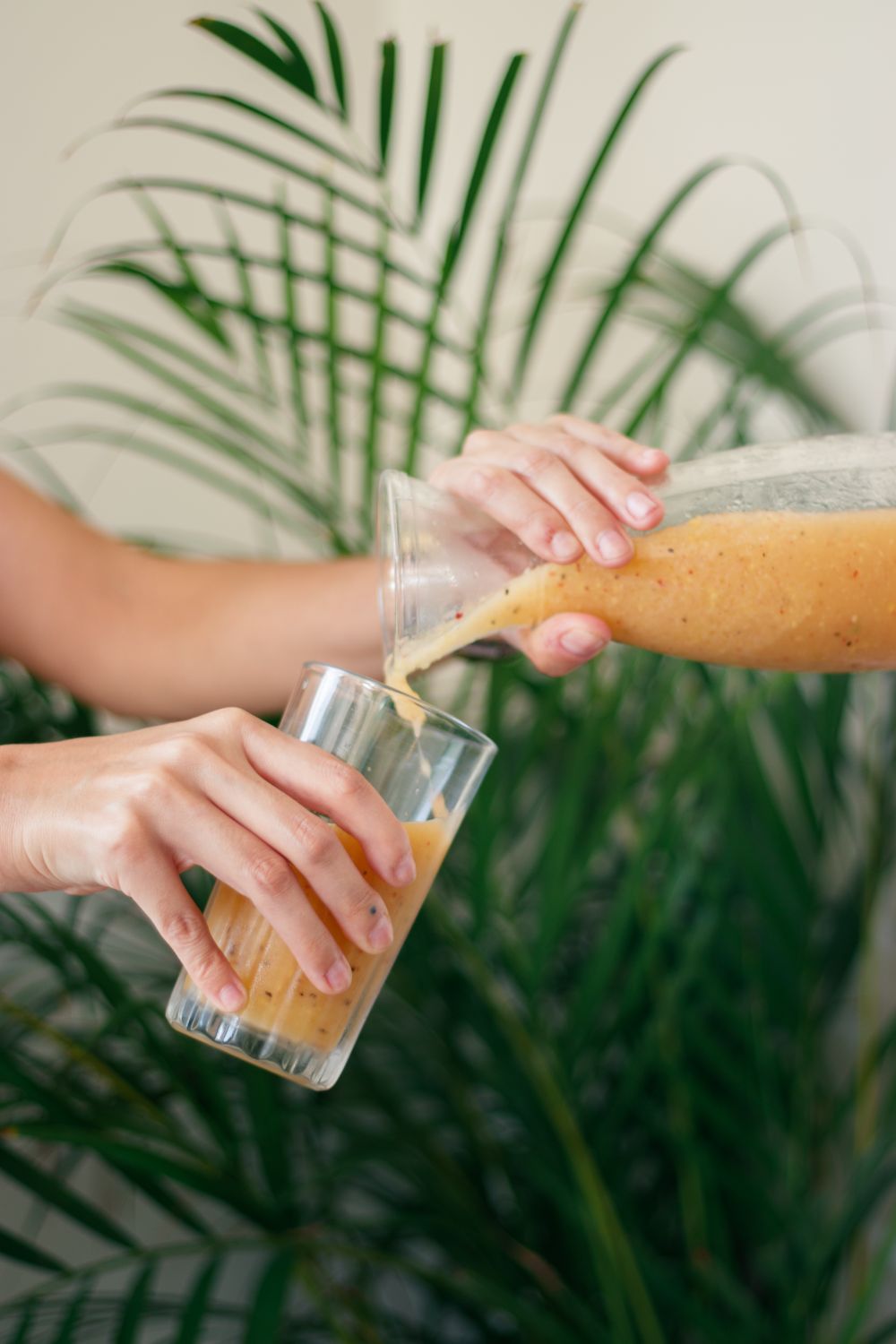 Raw Potato Juice: The Humble Kitchen Remedy Science Is Finally Taking a Second Look At