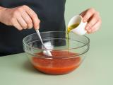 Forget the Pot: The Genius Chef Trick That Turns One Tomato and a Cheese Grater Into Homemade Pasta Sauce in Minutes