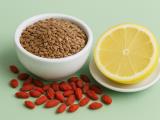 Apple, Flax, Chia and Honey: A Morning Drink Your Gut Won't Forget